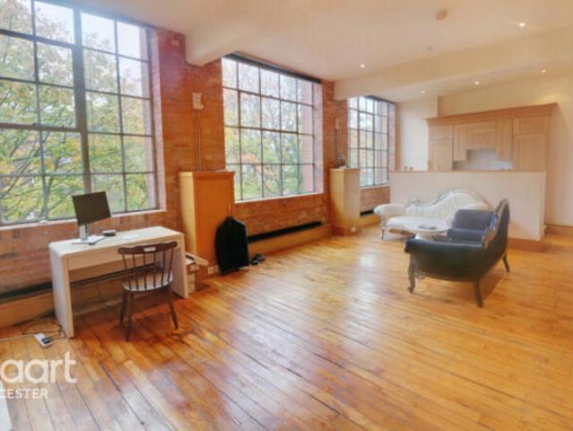 Apartment for sale in Highfields, Old Wharf