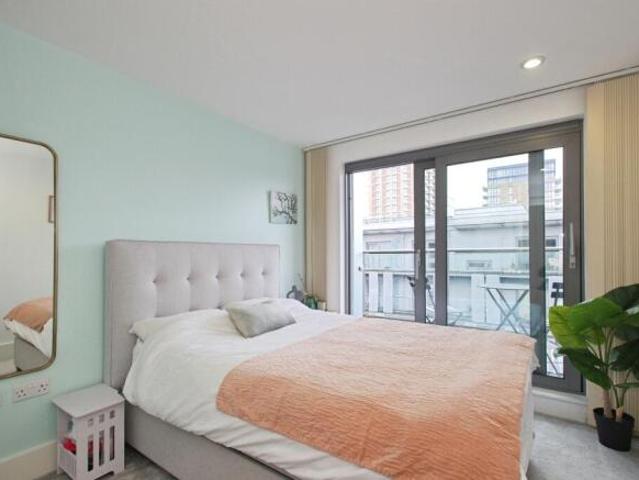 Apartment for sale in Woolwich, Greater London