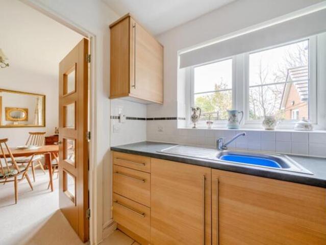 Apartment for sale in Manley, Cheshire