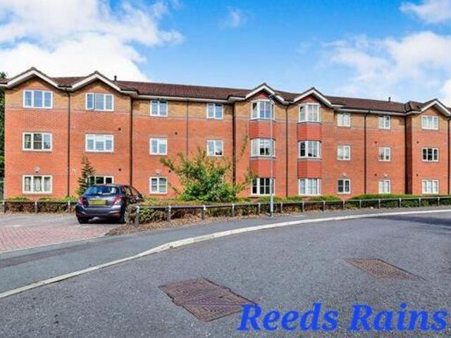 House for sale in Colshaw Farm, Wilmslow