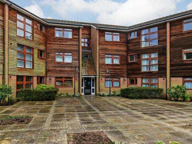 House for sale in Compton, Hampshire