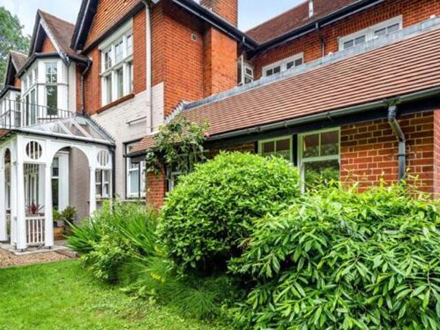 House for sale in Hampshire