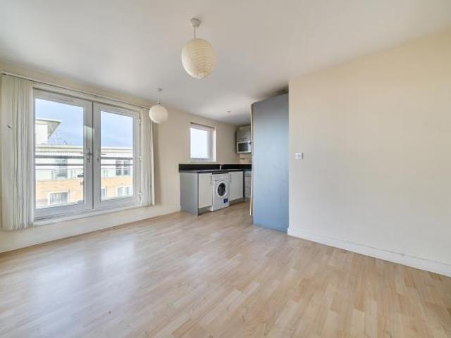 Apartment for sale in Priest Down, Hampshire