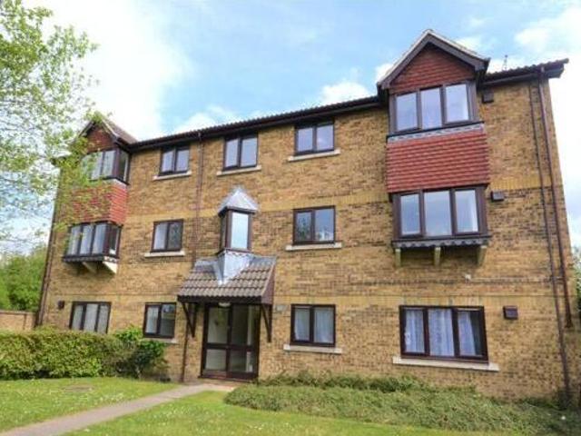 House for sale in Sheerwater, Woking