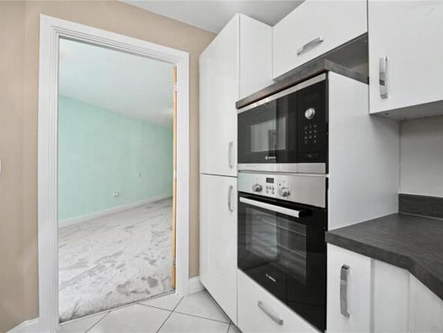 Apartment for sale in Tettenhall, West Midlands