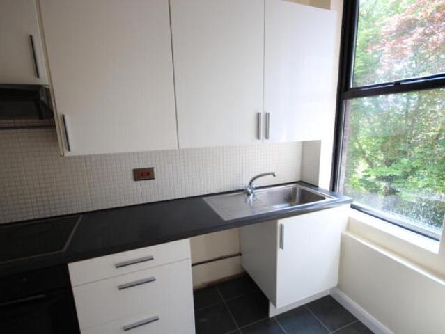 Apartment for sale in Spring Park, Luton