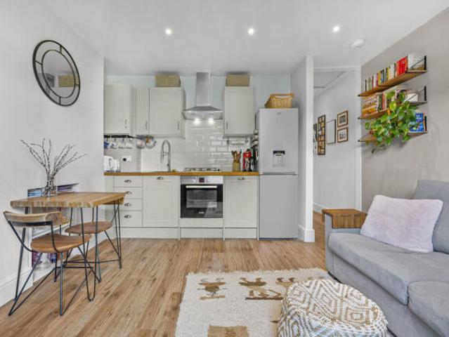 Apartment for sale in Cat Hill