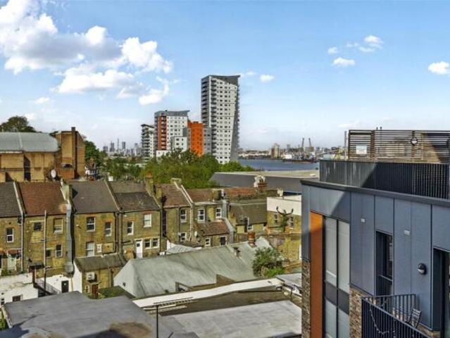 Apartment for sale in Woolwich, Greater London