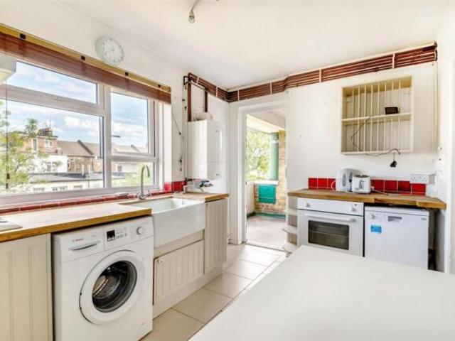 Apartment for sale in London Borough of Haringey, Greater London