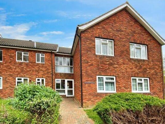 House for sale in Moulsham Green, Hart