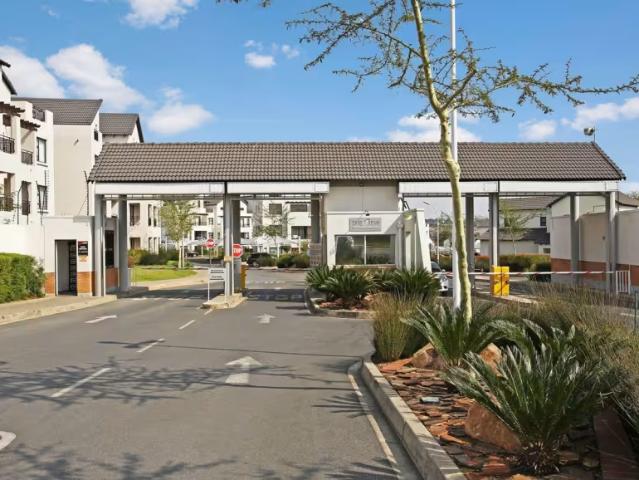 Apartment for sale in Witkoppen Extensions, Randburg