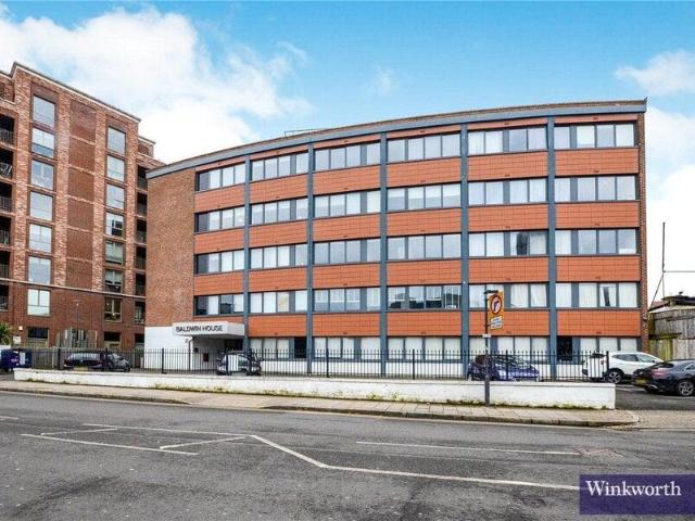 Apartment for sale in London Borough of Harrow, Greater London