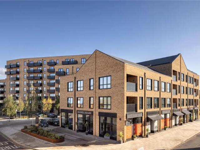 Apartment for sale in London Borough of Ealing, Hanwell