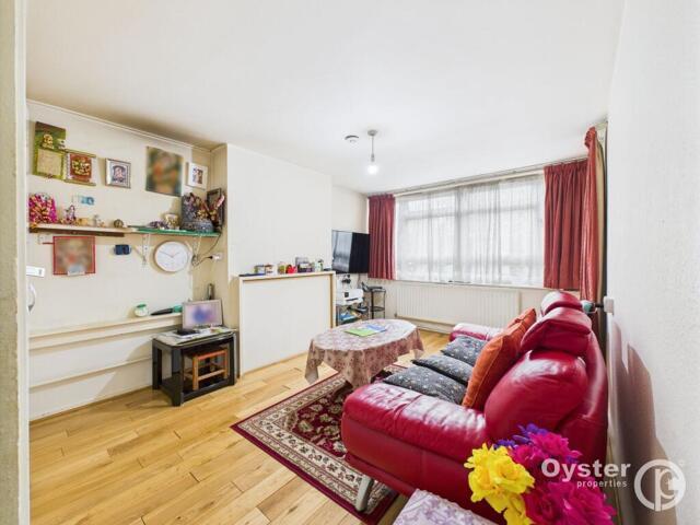 Apartment for sale in Preston, Greater London