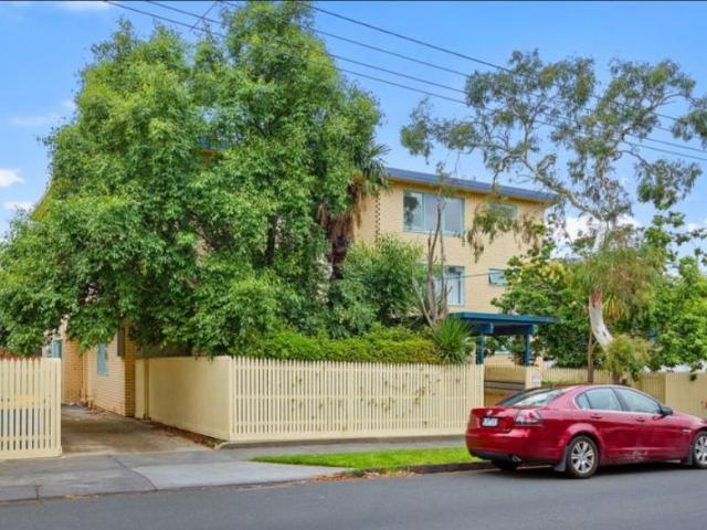 Apartment for sale in Hawthorn East, Melbourne