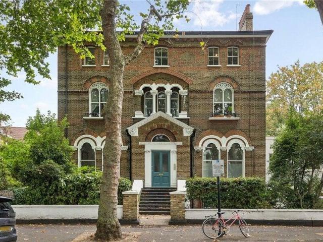Apartment for sale in London Borough of Islington, Greater London
