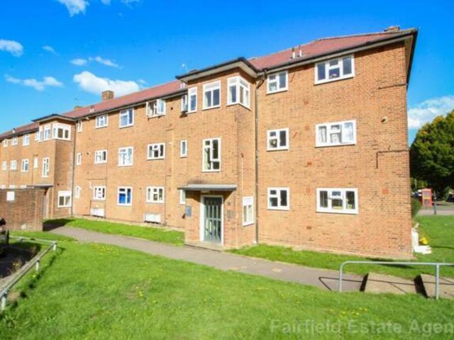 Apartment for sale in South Oxhey, Batchworth