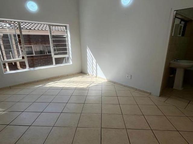 Apartment for rent in Seaview, Kwazulu-natal