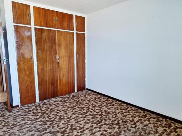 Apartment for rent in Seaview, Kwazulu-natal
