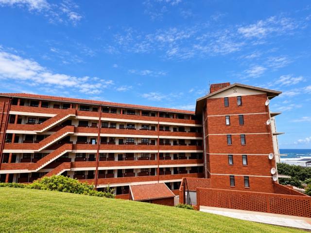 Apartment for sale in Amanzimtoti, KwaMakhutha