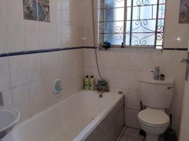 Apartment for rent in Seaview, Kwazulu-natal