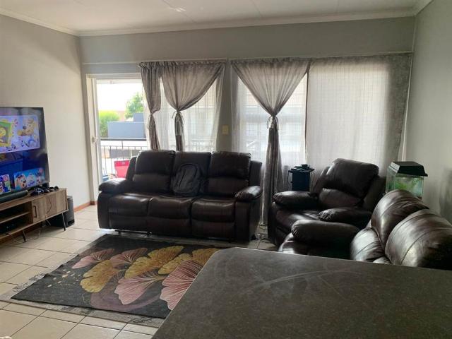Apartment for sale in Waterkloof, Gauteng