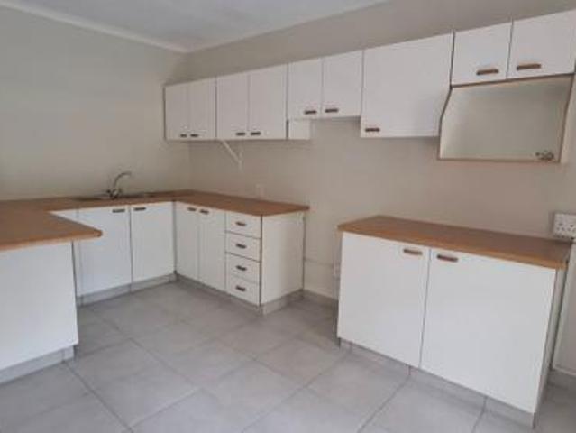 Apartment for rent in Seaview, Kwazulu-natal
