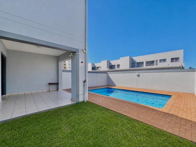 Apartment for sale in Amanzimtoti, Kwazulu-natal