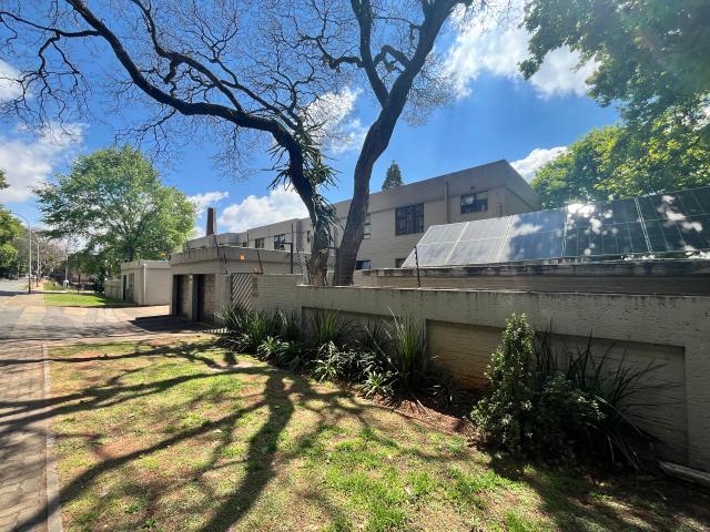 Apartment for sale in Johannesburg, City of Johannesburg Metropolitan Municipality