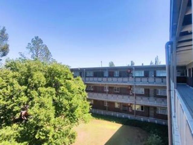 Apartment for sale in Dr Kenneth Kaunda, North West