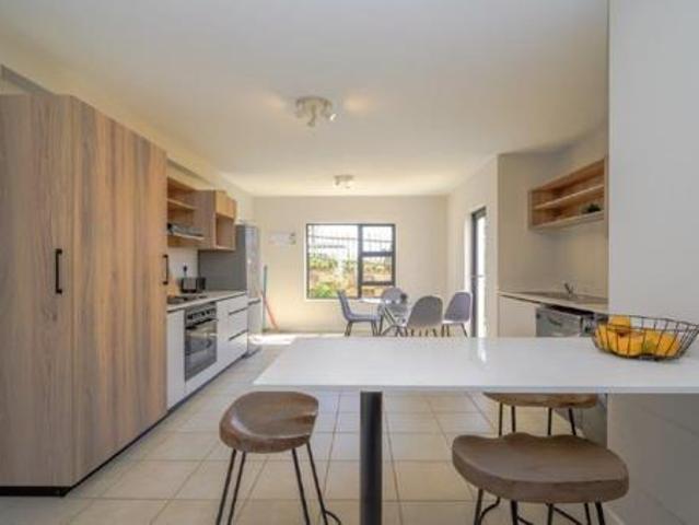 Apartment for sale in Princess Grant, Kwazulu-natal