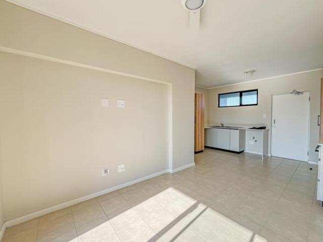 Apartment for rent in Princess Grant, Kwazulu-natal