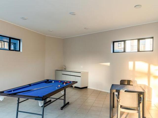 Apartment for sale in Princess Grant, Kwazulu-natal