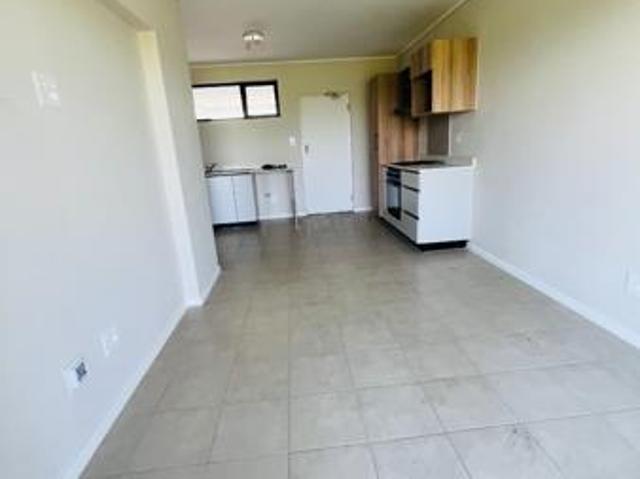 Apartment for sale in Princess Grant, Kwazulu-natal