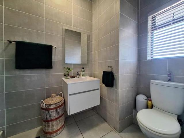 Apartment for rent in Princess Grant, Kwazulu-natal