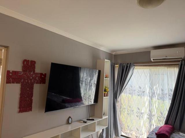 Apartment for sale in Princess Grant, Kwazulu-natal