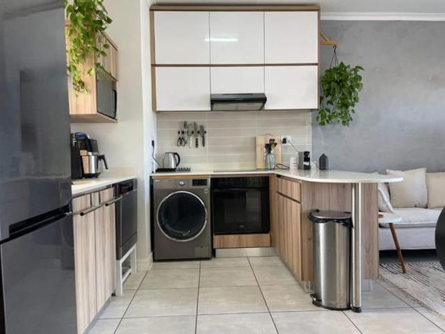 Apartment for sale in Princess Grant, Kwazulu-natal