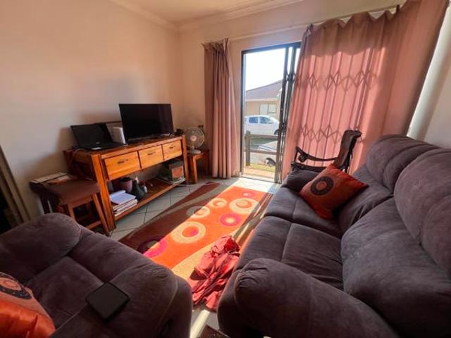 Apartment for sale in Princess Grant, Kwazulu-natal
