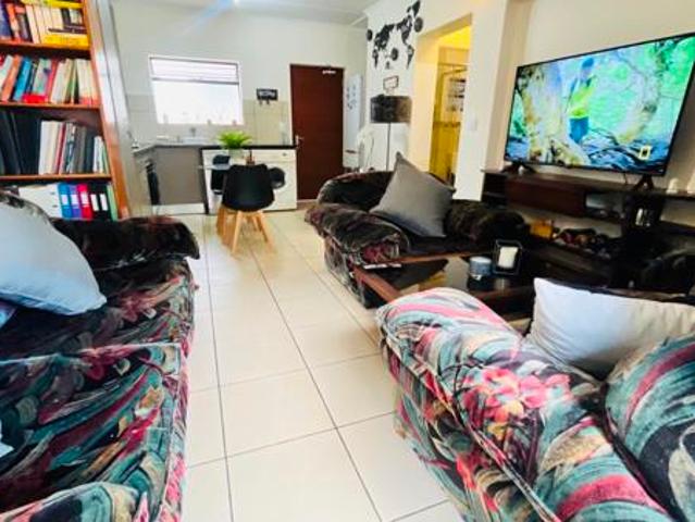 Apartment for sale in Vosloorus, Gauteng