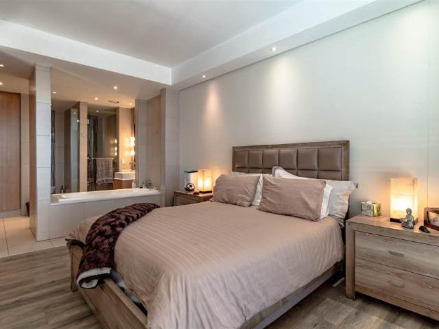 Apartment for sale in Johannesburg, East