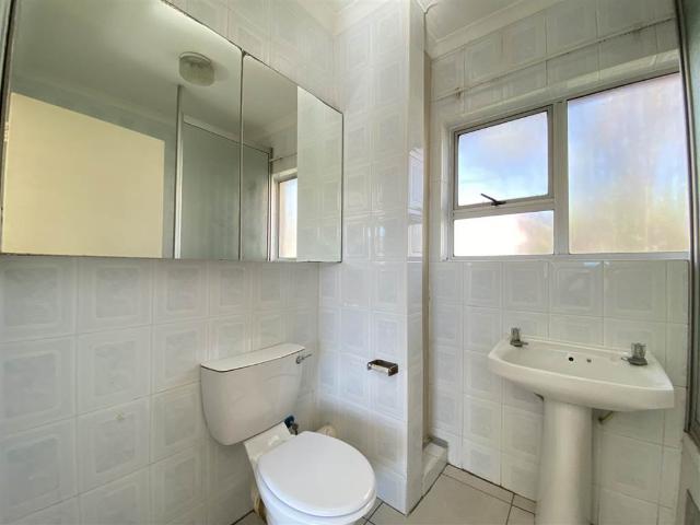 Apartment for sale in Johannesburg, East