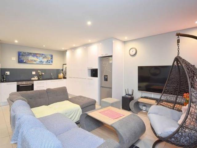 Apartment for sale in Cape Town, Western Cape