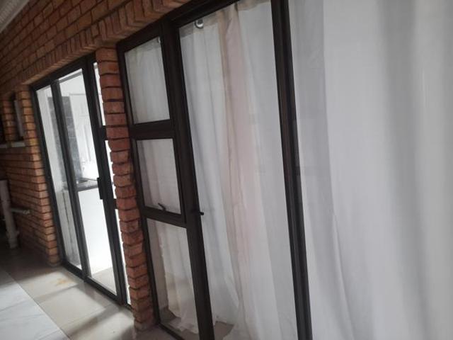Apartment for rent in Seaview, Kwazulu-natal