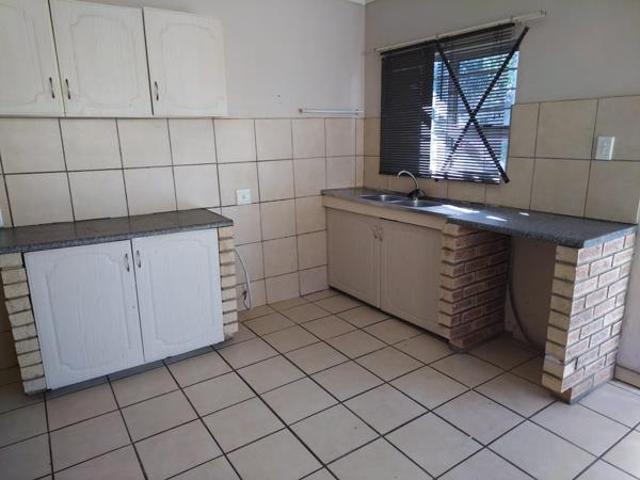 Apartment for rent in Seaview, Kwazulu-natal