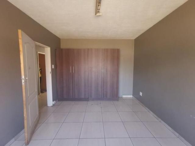 Apartment for rent in Jansenpark, City of Ekurhuleni Metropolitan Municipality