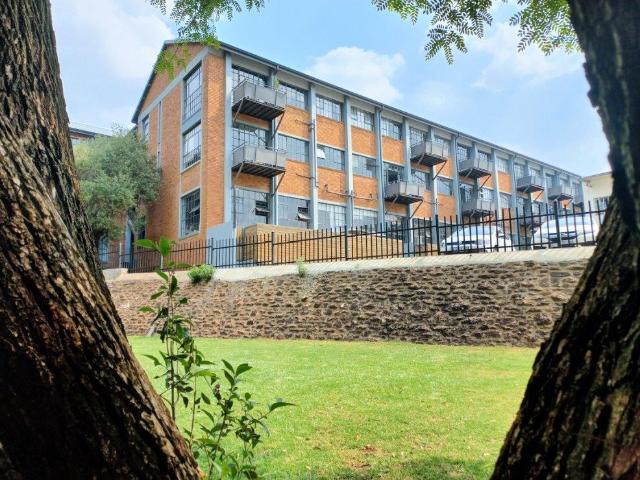 Apartment for sale in Vosloorus, Gauteng