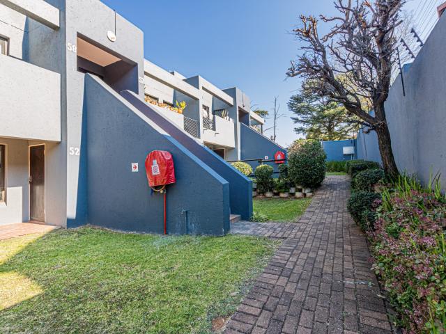 Apartment for sale in Vosloorus, Gauteng