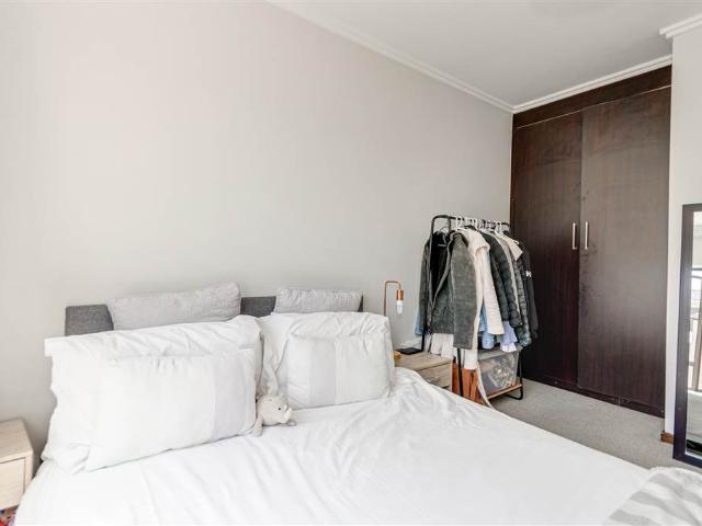 Apartment for sale in Johannesburg, North & Sandton