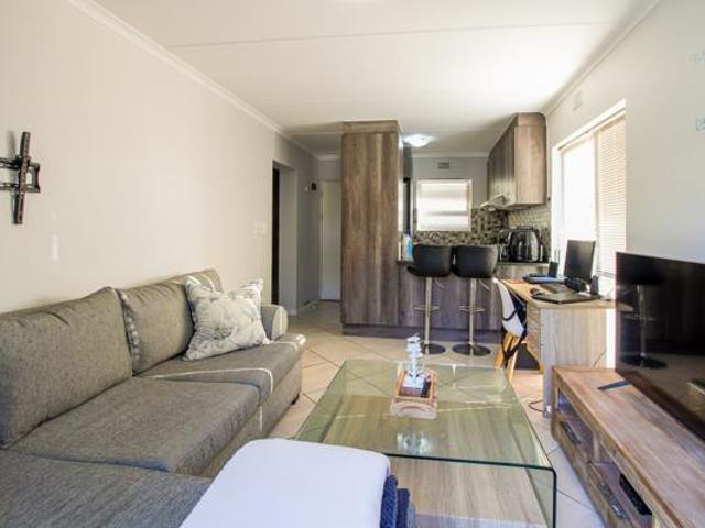 Apartment for sale in Cape Town, Western Cape