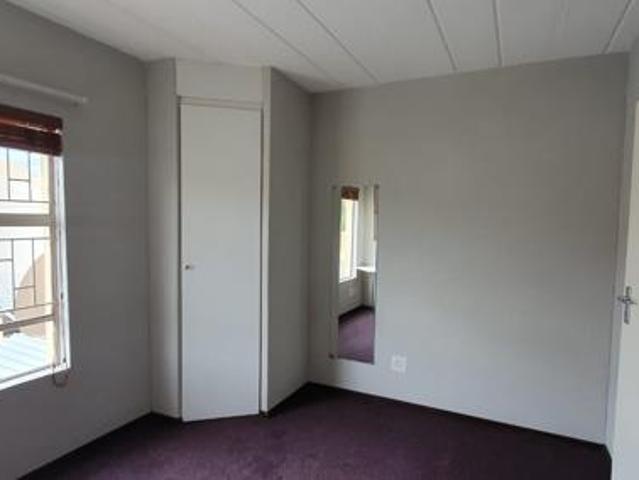 Apartment for sale in Potchefstroom, Tlokwe Local Municipality